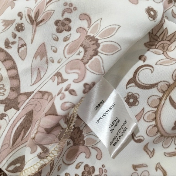 Cupcake&cashmere Womens size S Paisley printed Top Flare Sleeve Brown White New - Picture 4 of 10